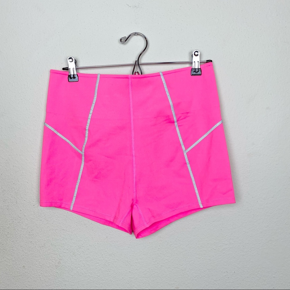- Free People movement You're A Peach Shorty Shorts large new neon pink